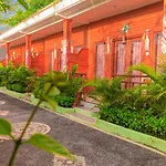 Auora Guest House