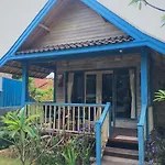 Nanuk\'S Bungalows