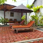 Pantai Bungalow Lembongan Island