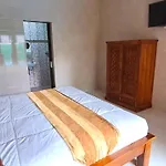 Wahyuga Sari Guest House Nita Salon & Spa