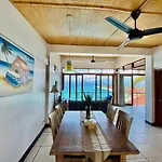 Lembongan Sanctuary Villas