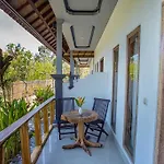 Ceningan Cliff Cottages