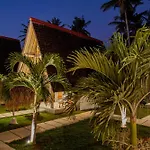 Sunset House Ceningan, 10 Person Beachview Private Villa
