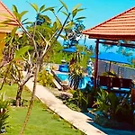 Dream Beach Hostel Lembongan