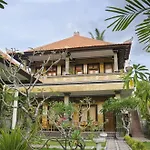 Arya Inn Enny Salon And Spa