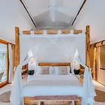 Driftwood Villas Lembongan
