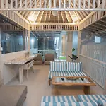 Island Style Retreat