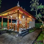 Lembongan Cempaka Villa & Restaurant