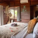 Mad Monkey Nusa Lembongan