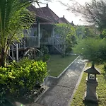 The Niti Hut\'S Lembongan