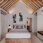 Lebaoh Nusa Cottage