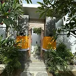 Ketut Losmen Villas Lembongan