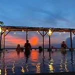 Linda Beach Hotel
