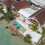 La Villa Ceningan - Breathtaking 4Br Beachfront Villa In Nusa Ceningan