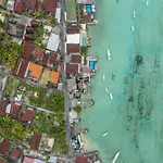 La Villa Ceningan - Breathtaking 4Br Beachfront Villa In Nusa Ceningan