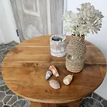 Isla Indah Retreat Boutique Hotel