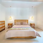 Villa Mahadevi