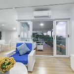Seaview Private Villas