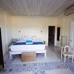 Nusa View - Oceanfront Rentals