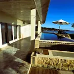 Nusa View - Oceanfront Rentals