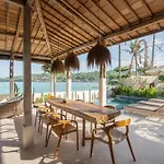 Sunset House Ceningan, 10 Person Beachview Private Villa
