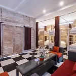 Nyuh Gading Home Stay