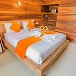 Dinatah Lembongan Villas - CHSE Certified