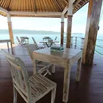 Ombak Bay Lembongan