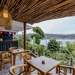 Sunday Huts Lembongan