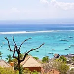 Uma Hostel Lembongan