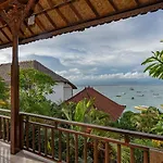 Lembongan Reef Bungalow