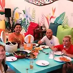 Gb Hostel Lembongan