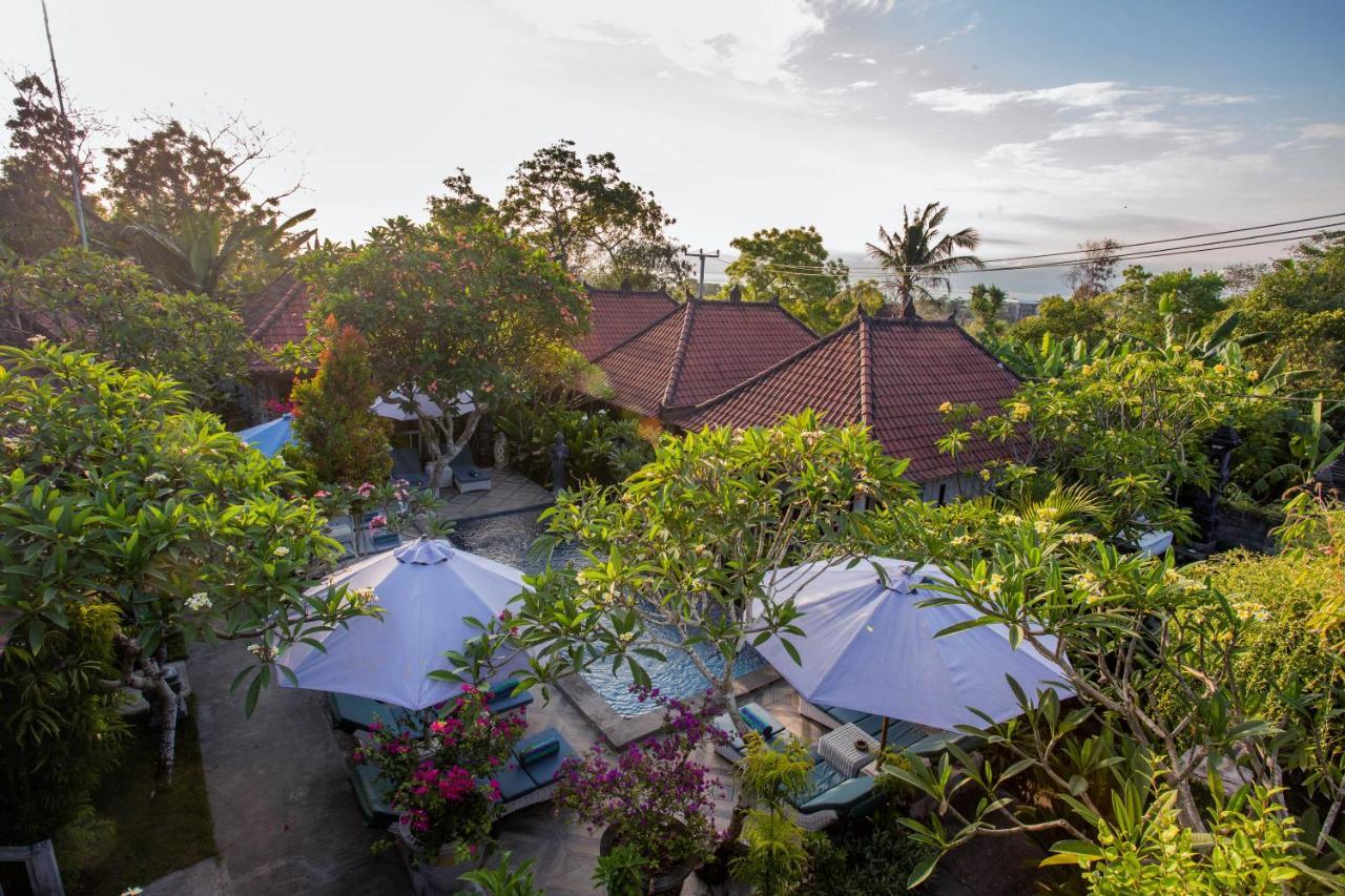 221 Garden Taman liburan 3*