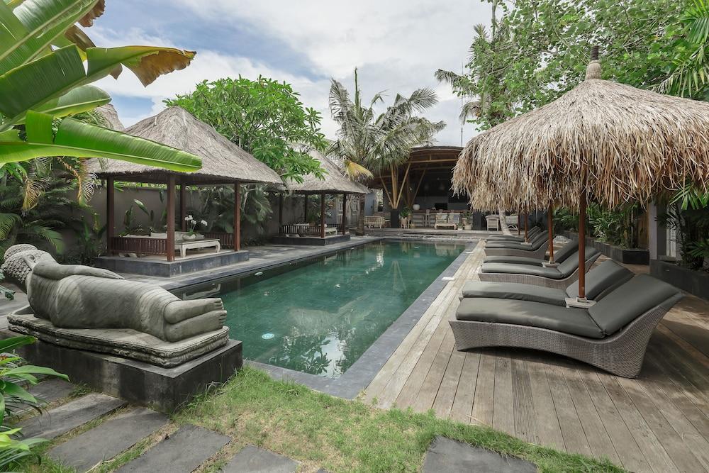 Hotel Indiana Kenanga Luxury And Restaurant Nusa Lembongan (Bali)