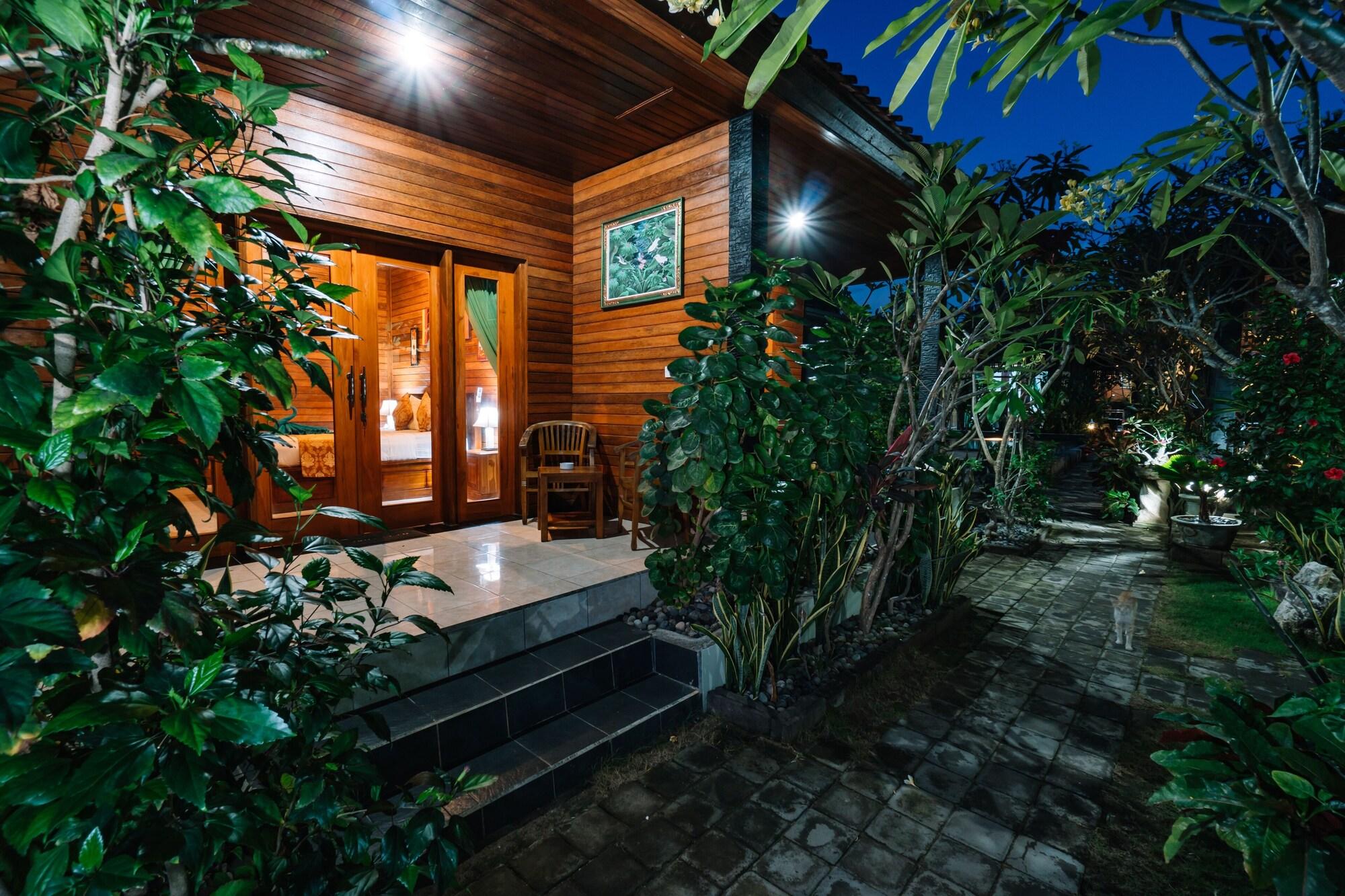 D And B Bungalow's By Dewizz Management 3* Nusa Lembongan (Bali)
