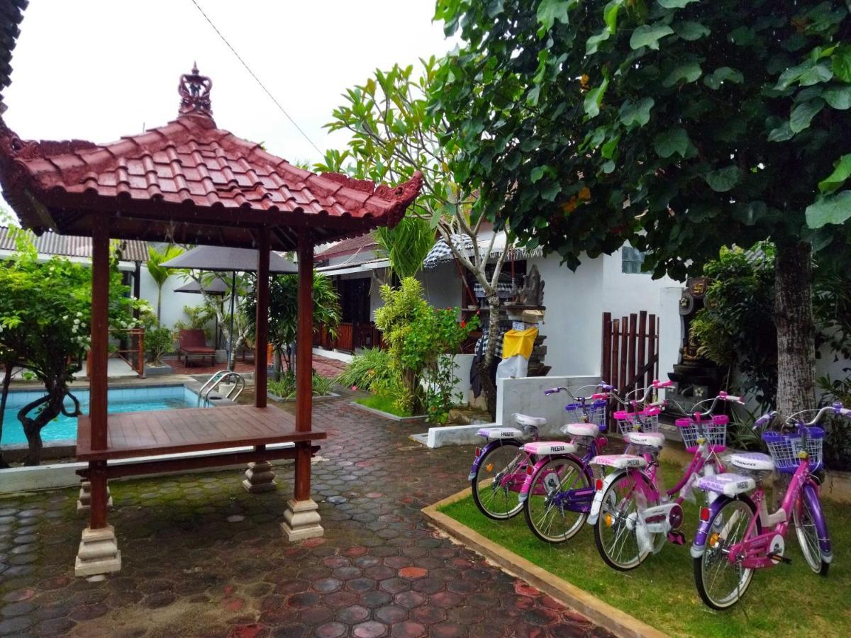 Pantai Island 3*