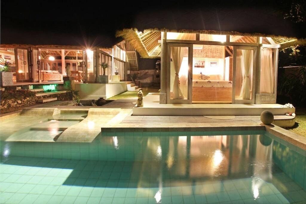 Lumba Lumba - Oceanfront & Spectacular View!