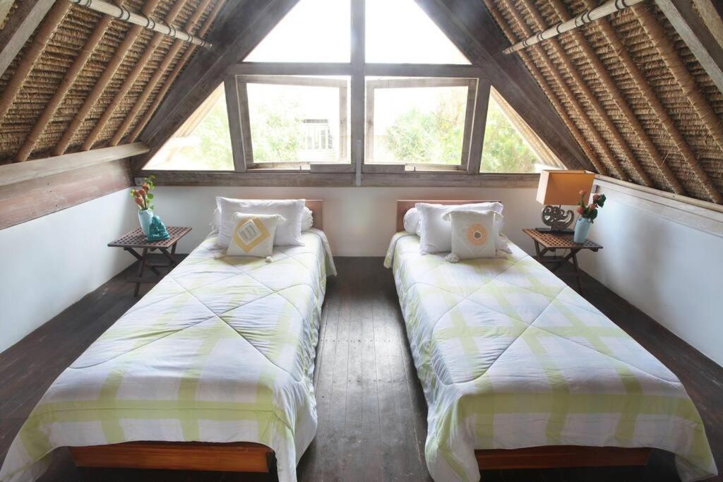 Villa Lumba Lumba - Oceanfront & Spectacular View! *