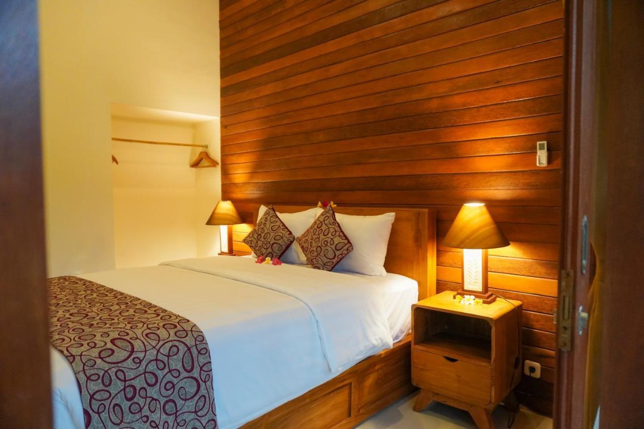 Hotel Karang Agartha 3*