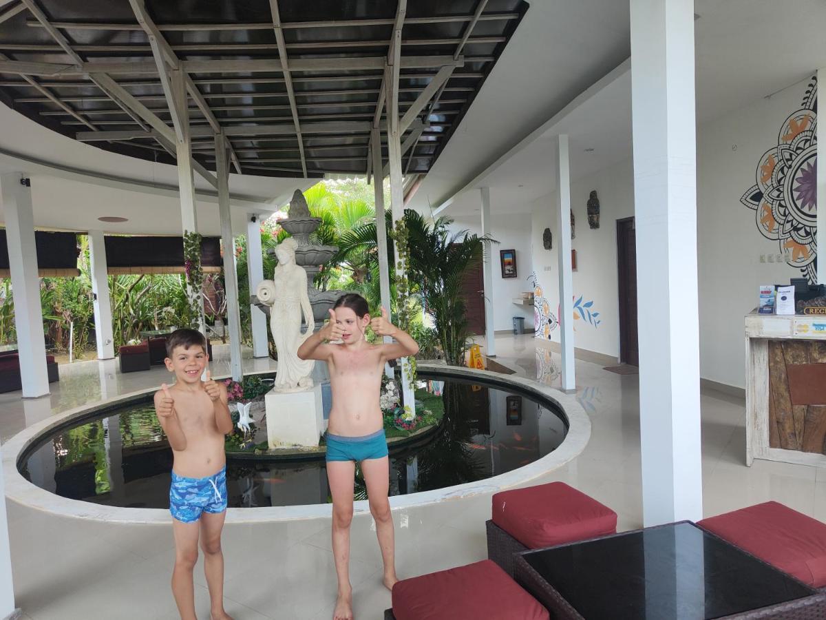 Mamamia Island Hotel 4*