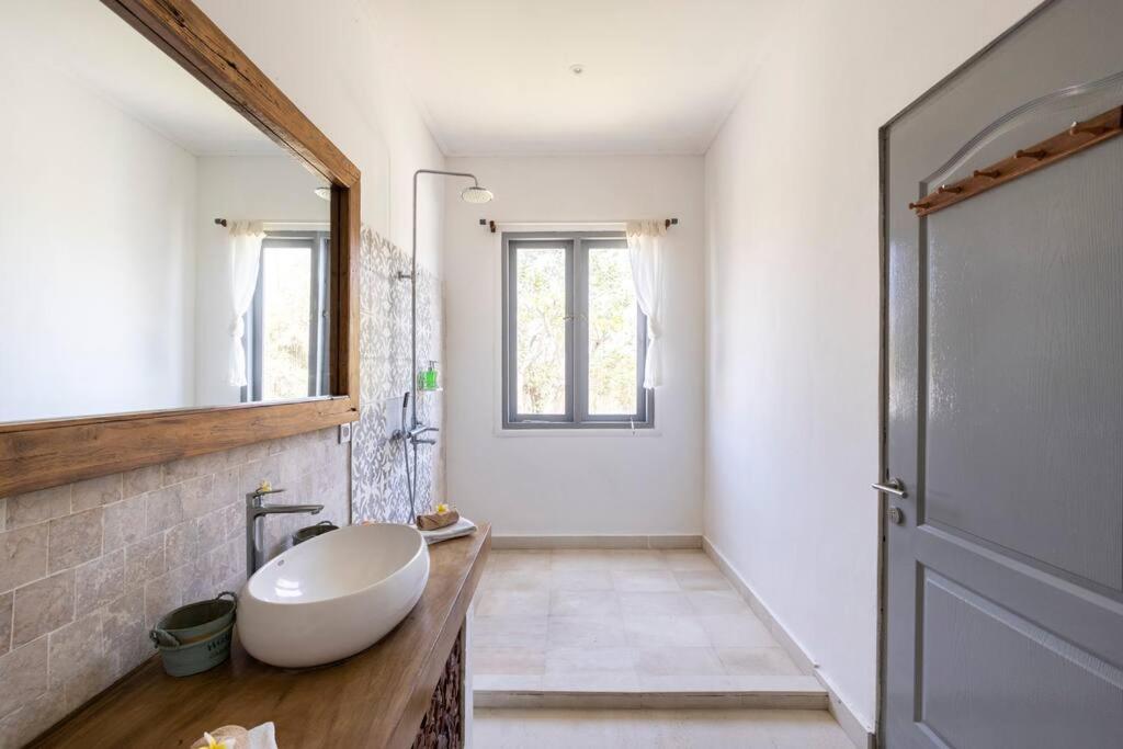Villa Orchid 18m Pool, Sea View