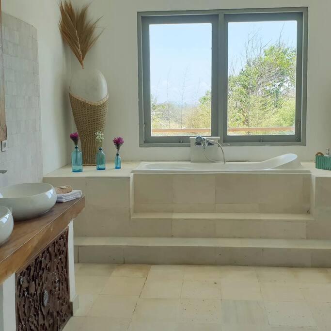 Orchid 18m Pool, Sea View Villa Nusa Lembongan (Bali)