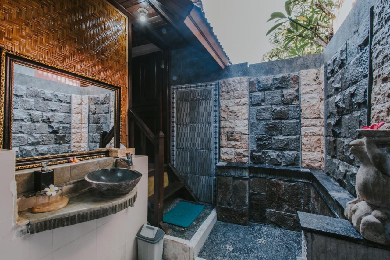 Alam Nusa Huts & 3*