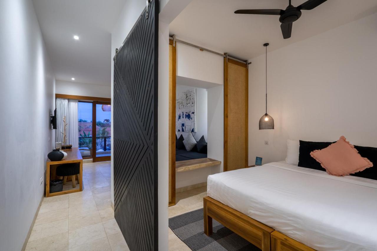 Ohana's Beachfront & Club Resort