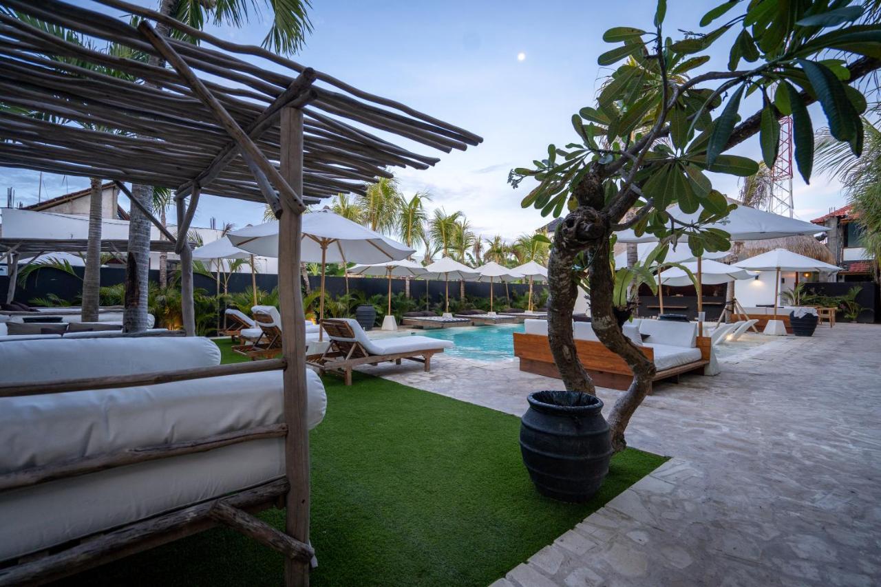 Ohana's Beachfront & Club Resort 4*