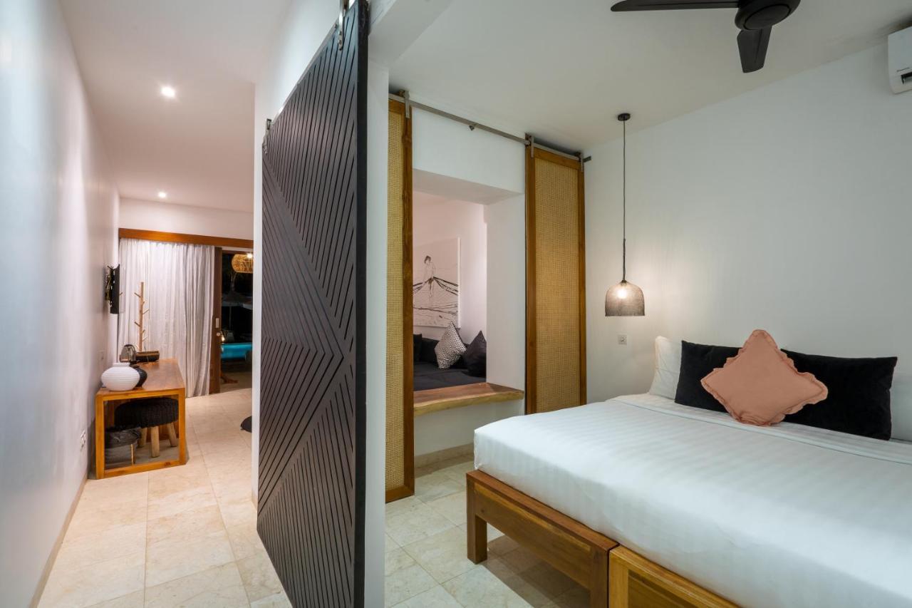 Ohana's Beachfront & Club 4*