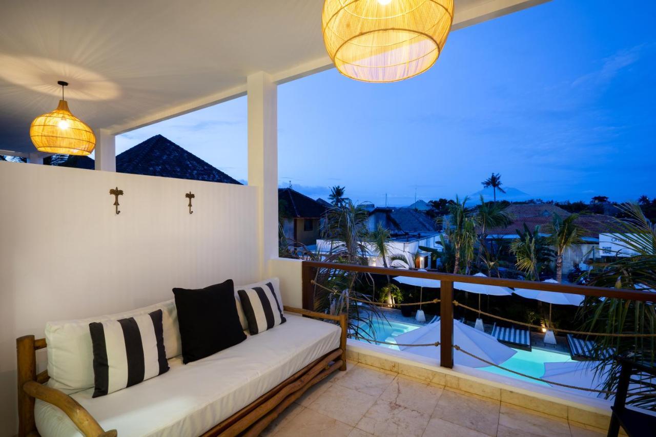 Resort Ohana's Beachfront & Club