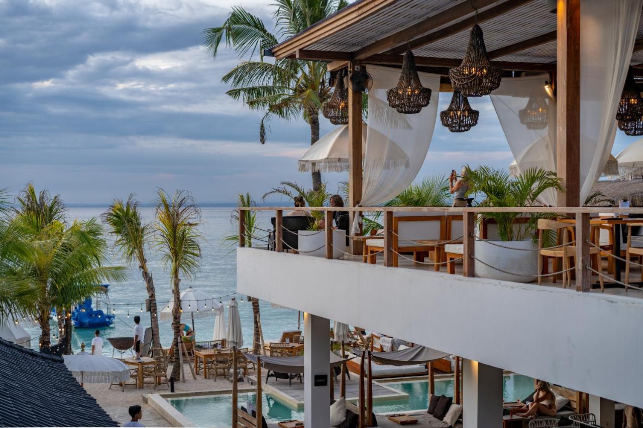 Resort Ohana's Beachfront & Club 4*