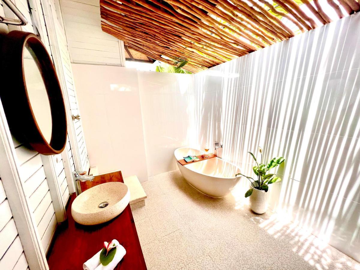 Holiday park Mista Ceningan's Previously The Kubu 221 Nusa Lembongan (Bali)