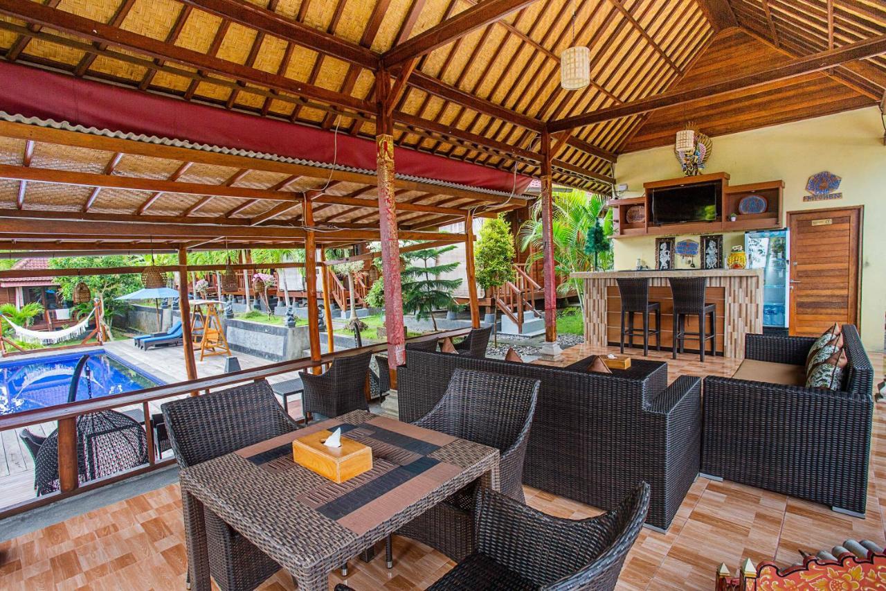 Guest house Tatak Bunut Ceningan 3*